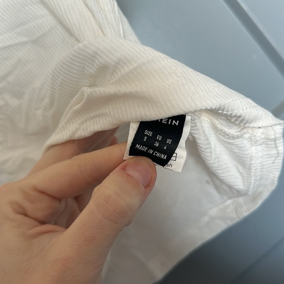 Ribbed crop top - Picture 2 of 3